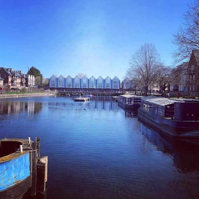 Canal View 2 Bedrooms End Of Terrace Chichester Esterno foto